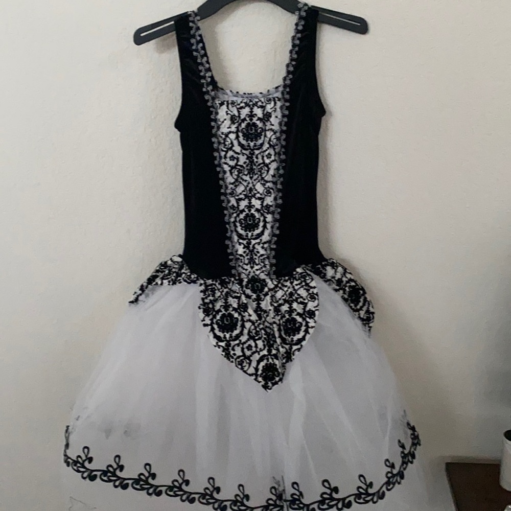 Girl's Dance Costume